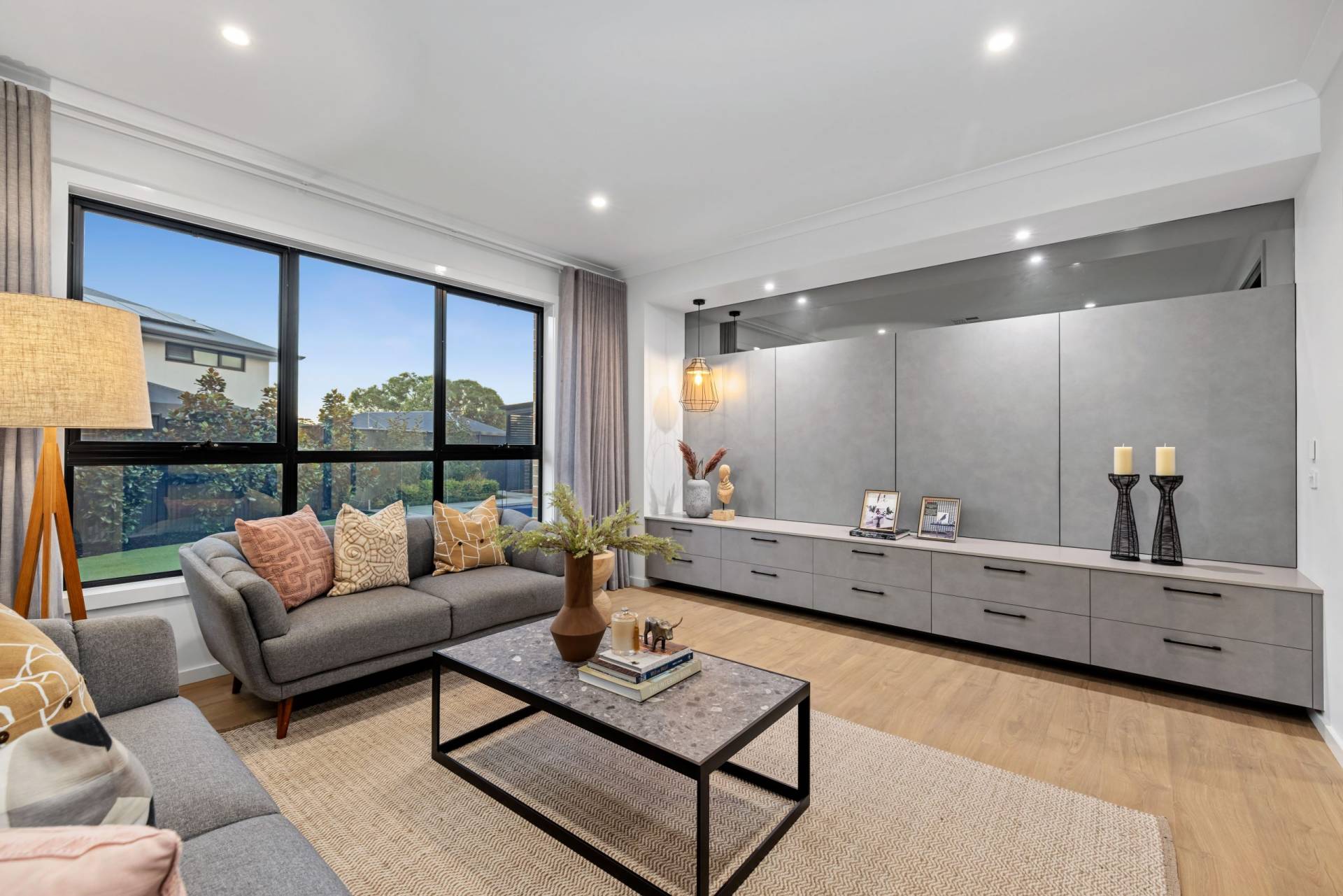 Property Styling services Based in Brisbane and surrounds. We offer premium styling services.